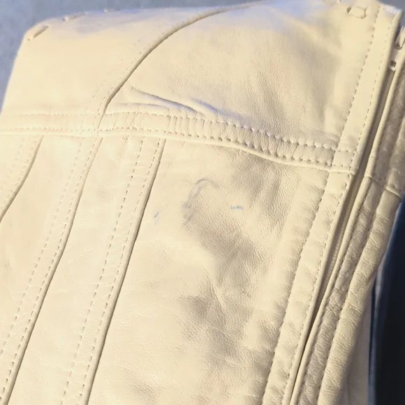 Sexy Leather Crop/halter Top - Picture 8 of 10